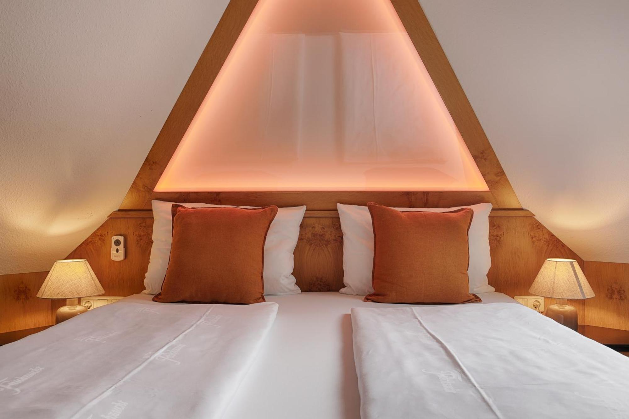 Hotel Fischzucht In Wuerzburg Bagian luar foto